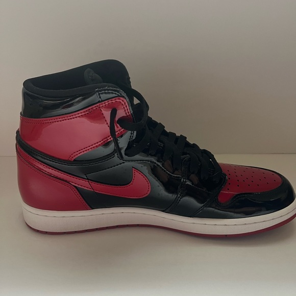 🌟SOLD🌟Jordan 1 patent Bred (Worn twice) in very good condition (size 12) - Picture 7 of 9